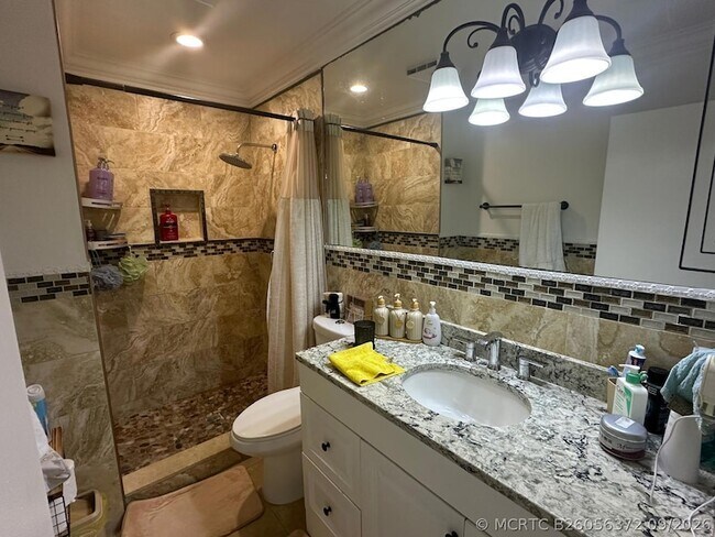 Building Photo - 3801 Inlet Cir