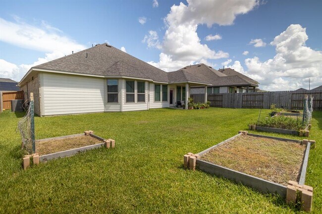 Building Photo - 8522 Sun Coral Dr