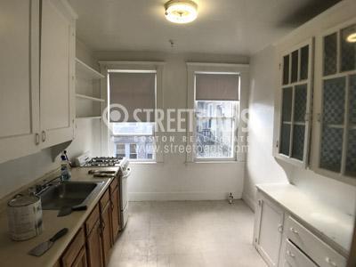 Building Photo - 2 bedroom in Boston MA 02135