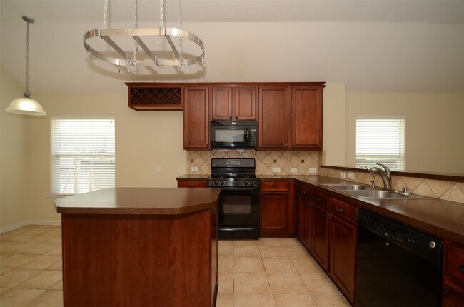 Building Photo - 23207 Dewflower Dr