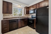 Building Photo - Carriage House Apartments