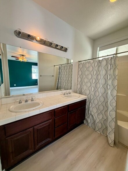 Building Photo - 1193 Woodburn Cir