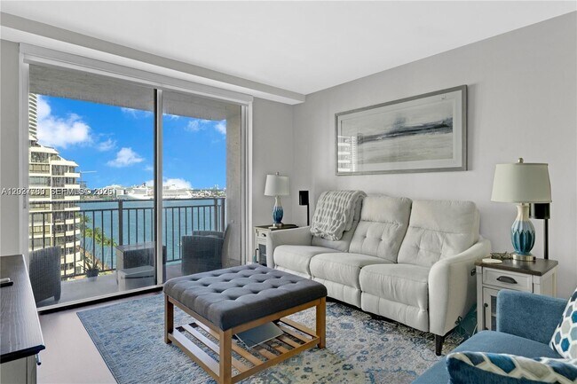 Building Photo - 770 Claughton Island Dr