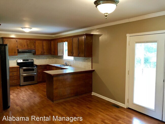 Building Photo - 3 br, 2 bath House - 985 Ryecroft Road