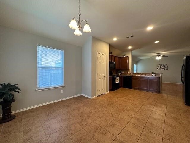 Building Photo - 10426 Whisper Bluff Dr