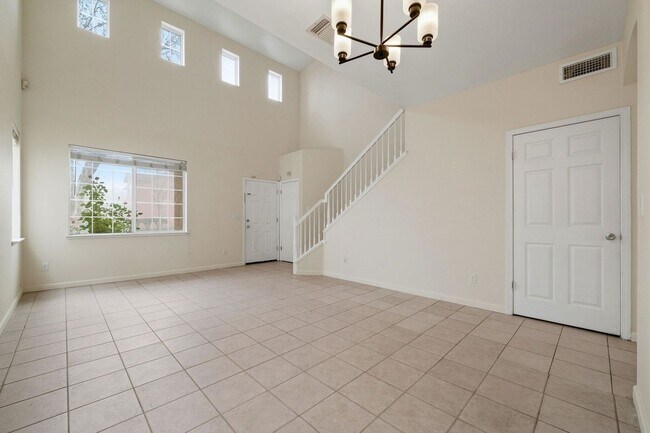 Building Photo - 1263 Montgomery Ln