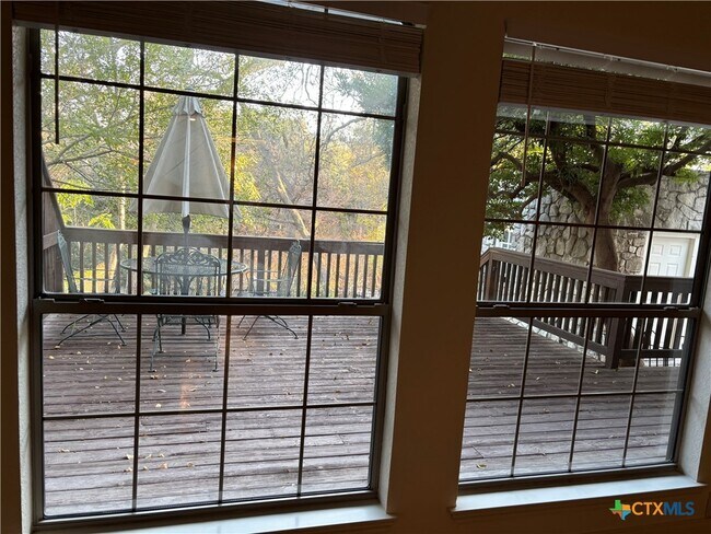 Building Photo - 184 E Lincoln St