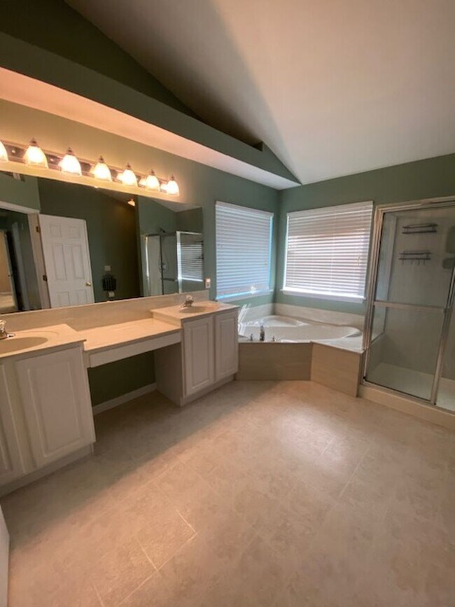 Building Photo - 2209 Tigers Way