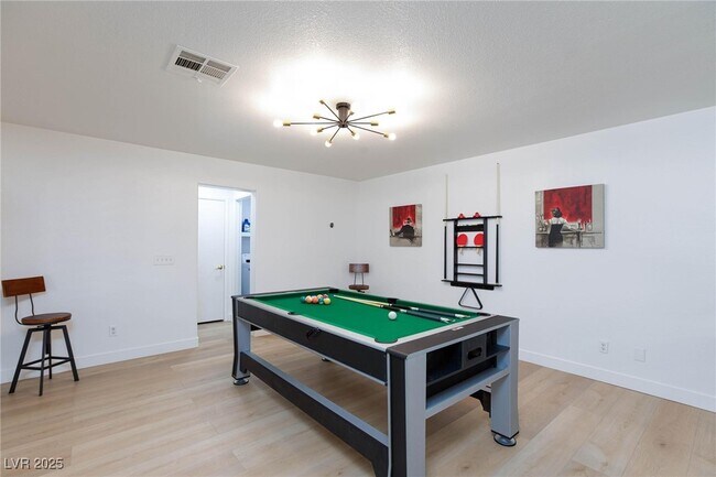 Building Photo - 9762 Silver Dusk Ct