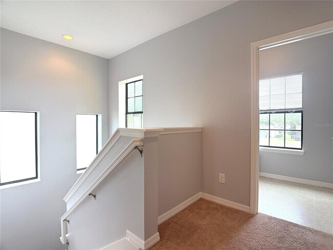 Building Photo - 1282 Clove Dr