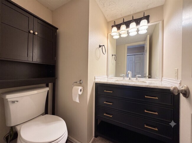 Building Photo - 3507 Santa Rosa Ln