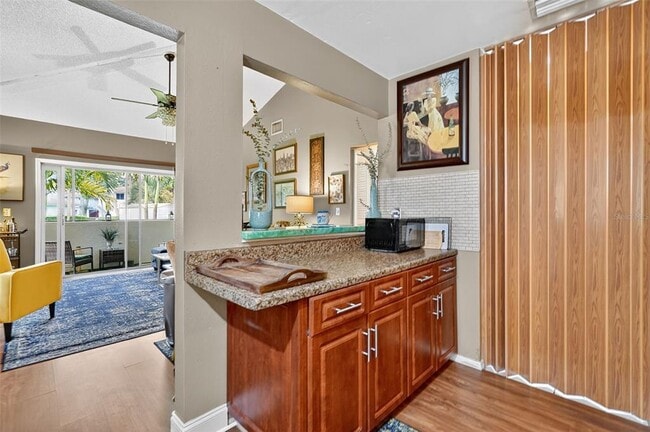 Building Photo - 1813 Bough Ave