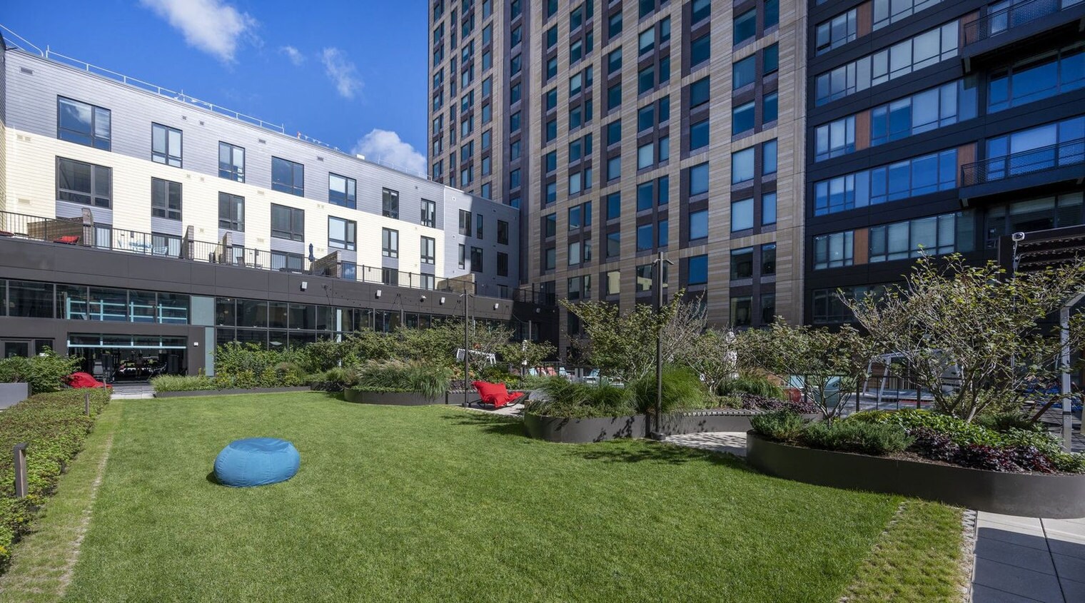 Building Photo - 485 Foley St