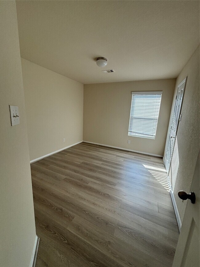 Building Photo - 15019 Darby Retreat Ln