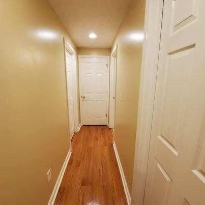 Building Photo - 220 Hunt Club Cir