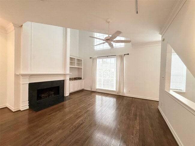 Building Photo - 5317 Austin St