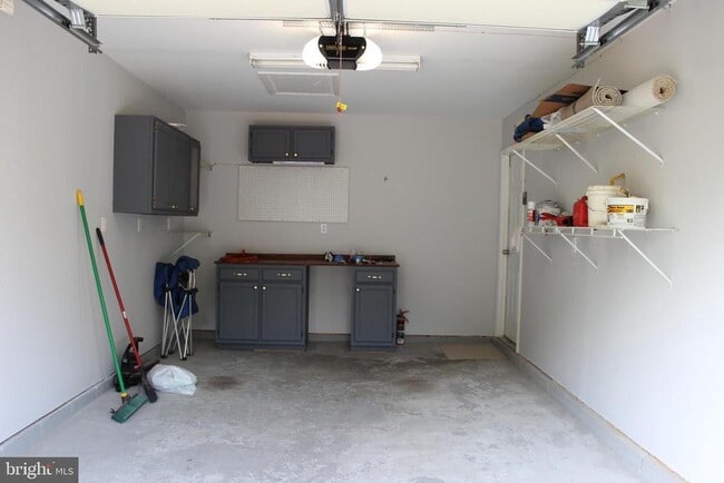Building Photo - 5205 Sauger Ct