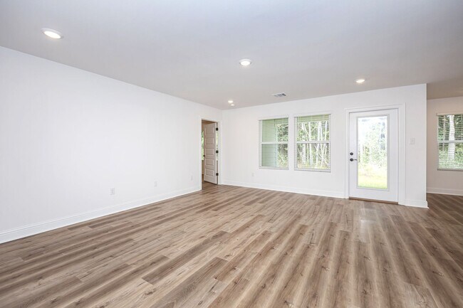 Building Photo - Brand-New Pet-Friendly 3BR/3BA Home with Large Bonus Room in Ocean Springs!