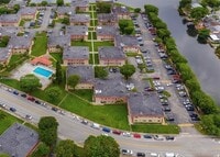 Building Photo - 12860 SW 43rd Dr