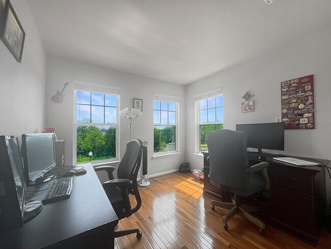 Building Photo - 43450 Hopestone Terrace