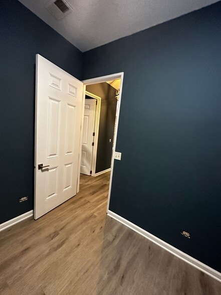 bedroom 1 - 2405 N Neva Ave