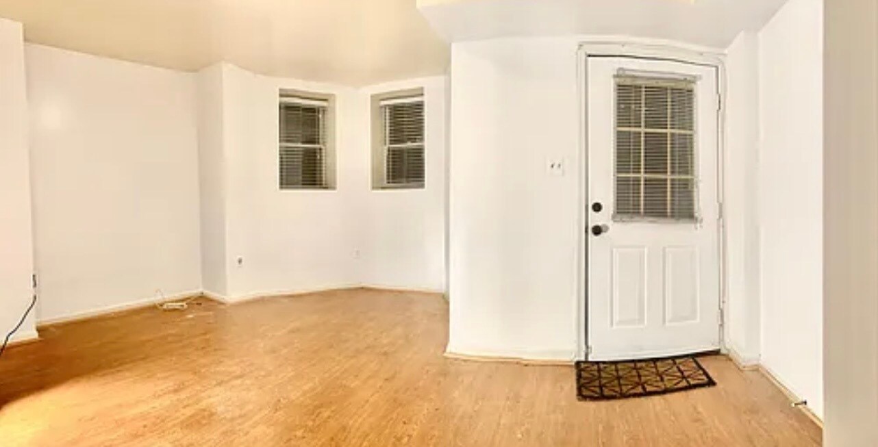 Building Photo - 1318 13th St NW