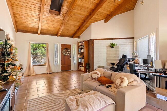 Building Photo - 3700 Las Pilitas Rd