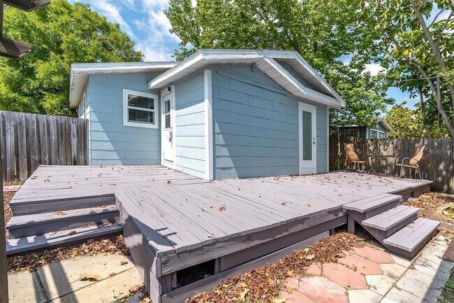 Building Photo - 1101 28th St N