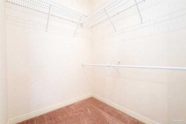 Building Photo - 10719 Crosscut Dr