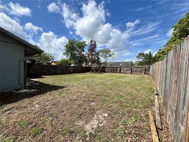 Building Photo - 9767 Piney Point Cir