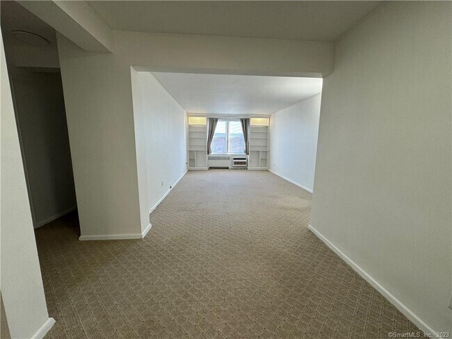 Building Photo - 50 Fairview Ave