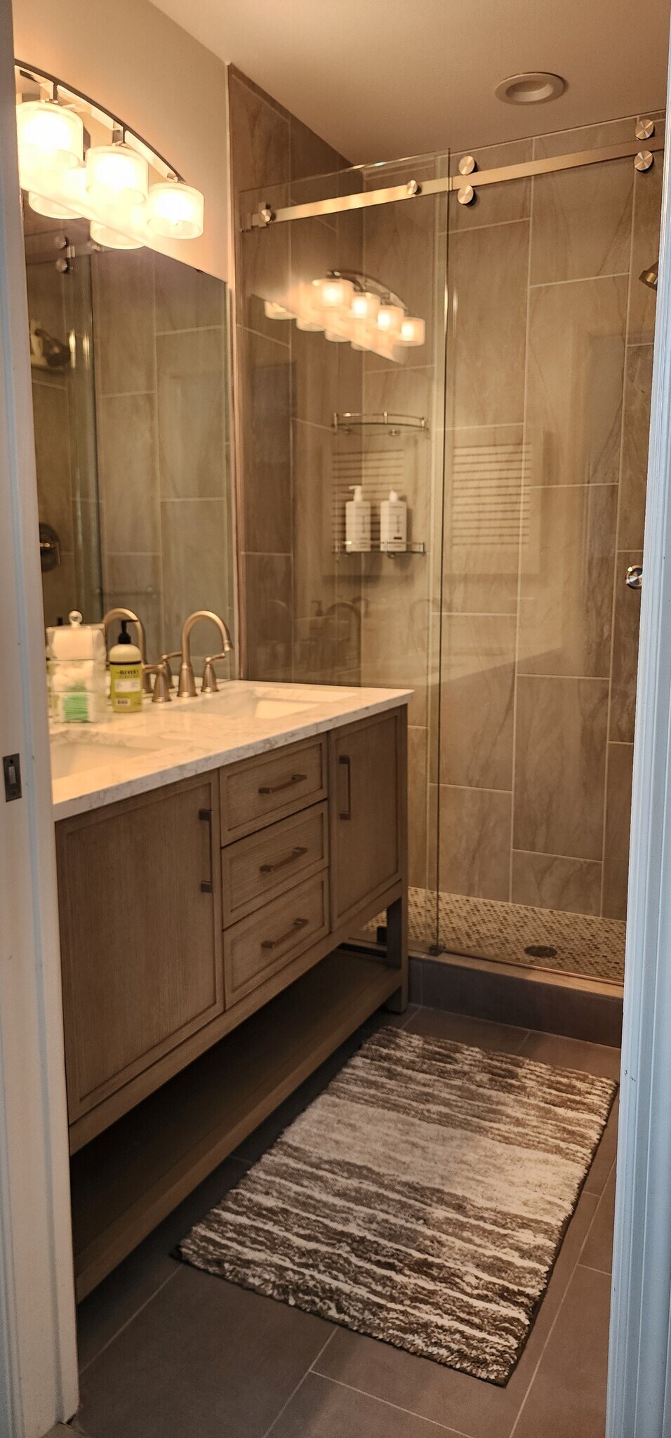 Building Photo - 186 Pebble Shores Dr