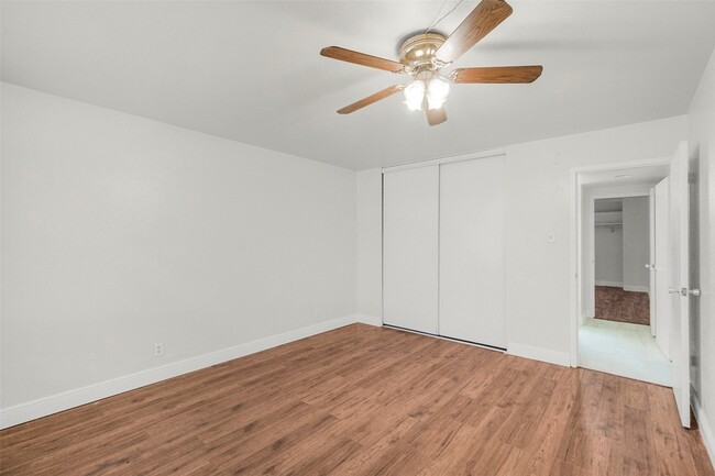 Building Photo - 7520 Hornwood Dr