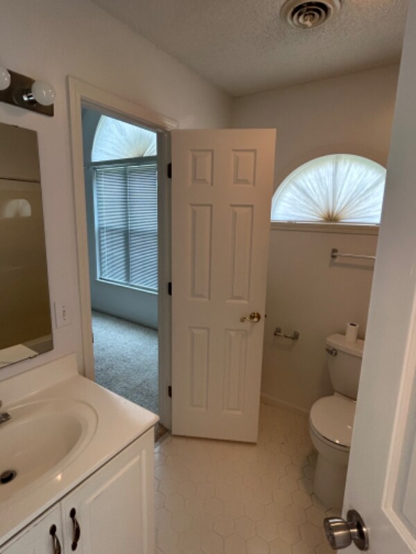 Building Photo - 3016 Weatherby Ct