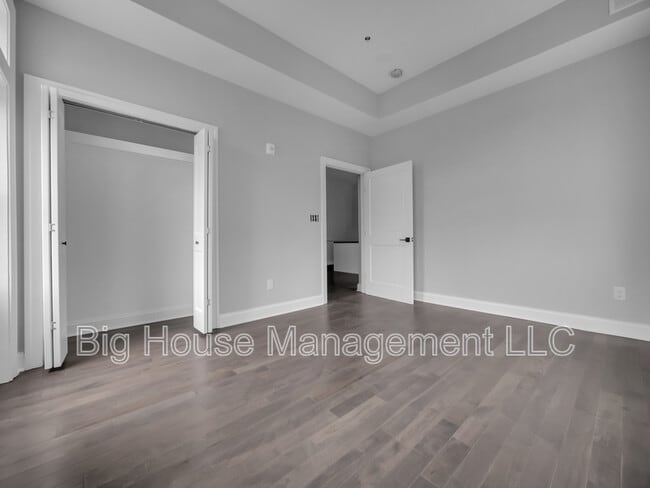 Building Photo - 707 Druid Park Lake Dr
