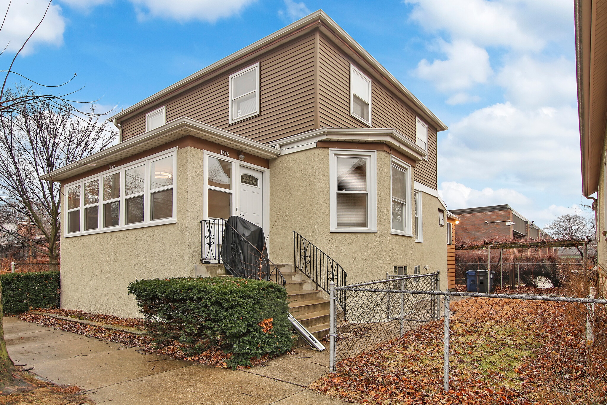 Building Photo - 1516 Lee St