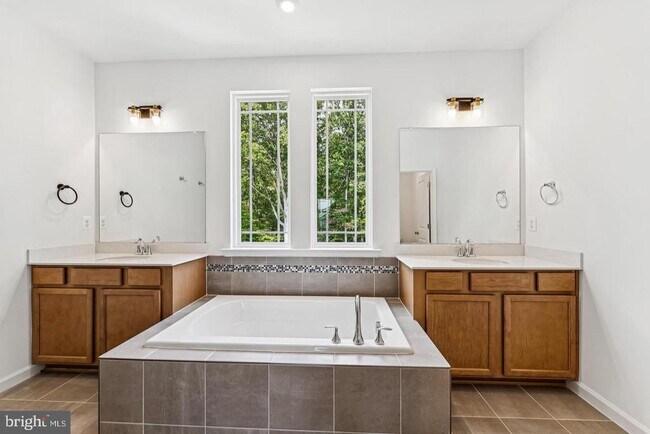 Building Photo - 58 Boxelder Dr