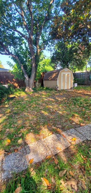 Building Photo - 513 Bedford Dr