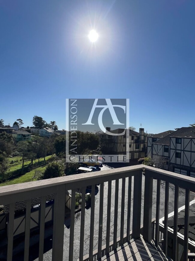 Building Photo - Luxurious 2br/2ba Ocean View Townhouse in ...