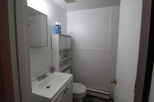 Building Photo - 1.0 bedroom in Somerville Massachusetts 02143