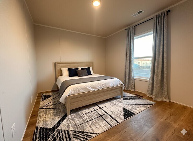 Building Photo - 18 Jubilee St