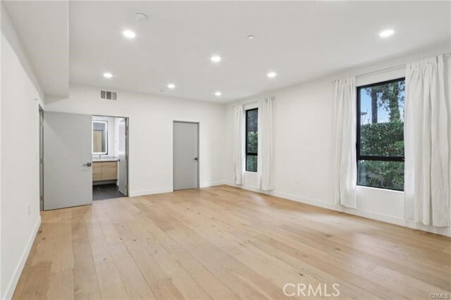 Building Photo - 5110 Whitsett Ave