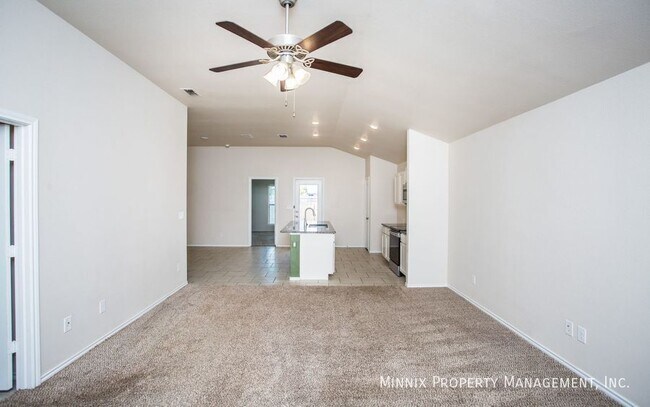 Building Photo - 14211 Vernon Ave