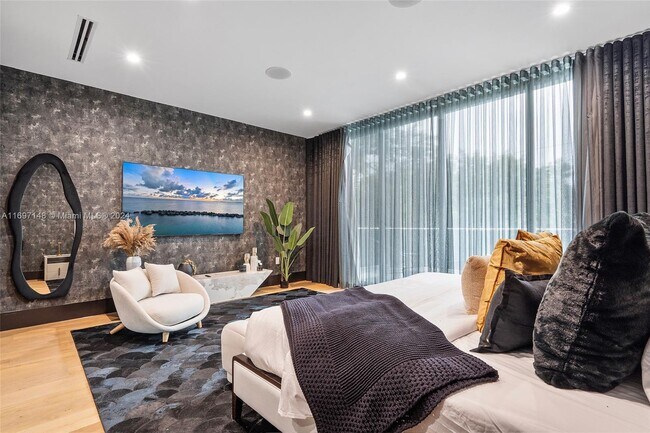 Building Photo - BUENA VISTA HGTS