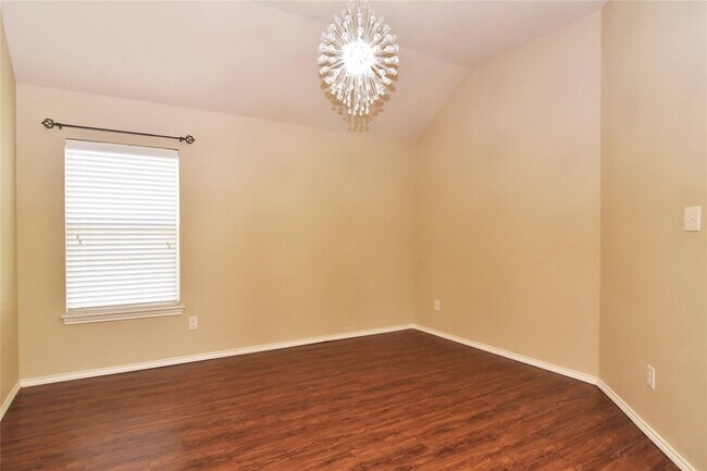 Building Photo - 1827 Vander Wilt Ln