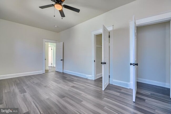 Building Photo - 6504 Rosemont Ave