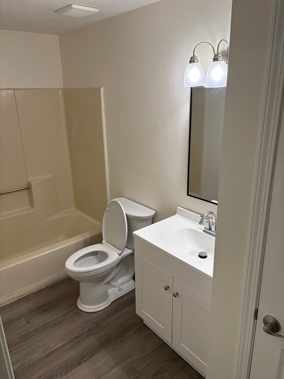 Building Photo - 34 Newhall St