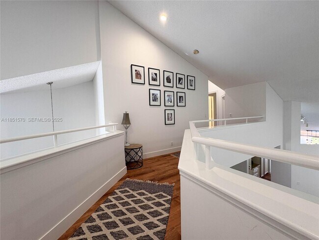 Building Photo - 2530 Windsor Way Ct