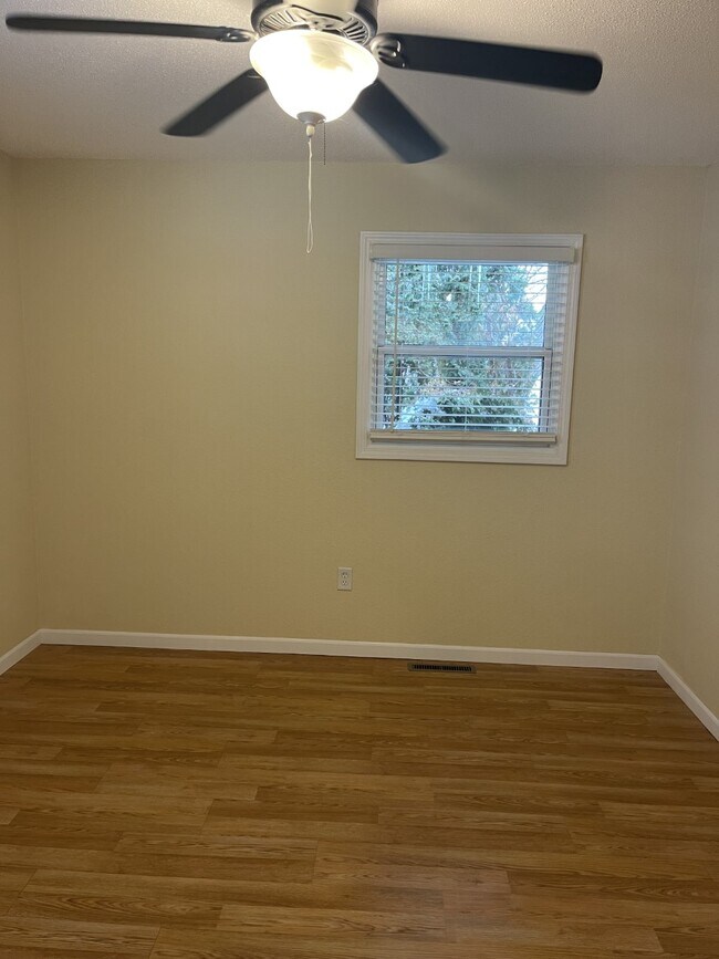 Upstairs Bedroom - 804 Sherman St