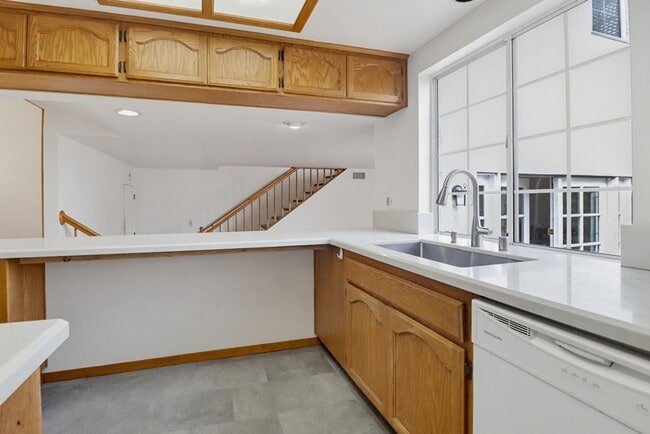 Building Photo - Beautifully Maintained Home in La Mesa — 3 Bed / 2 Bath | 1,600 Sq Ft